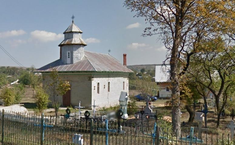 Biserica - vedere exterioară